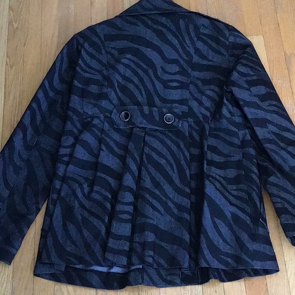 Zebra print jacket - Picture 4 of 4